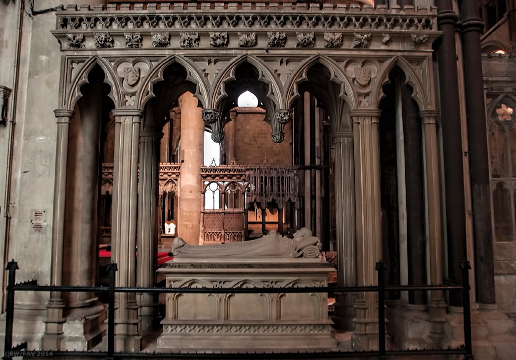 UKCanterburyCathedral10