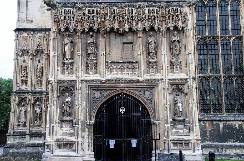UKCanterburyCathedral2
