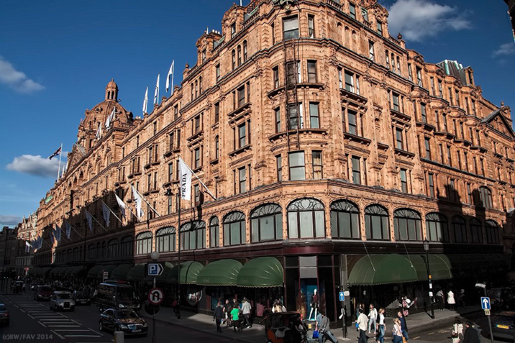 UKLONHarrods