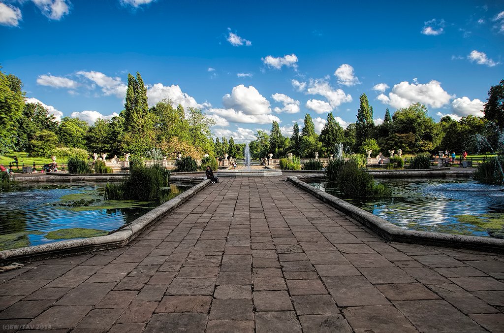 UKLONHydeParkItalianGardens