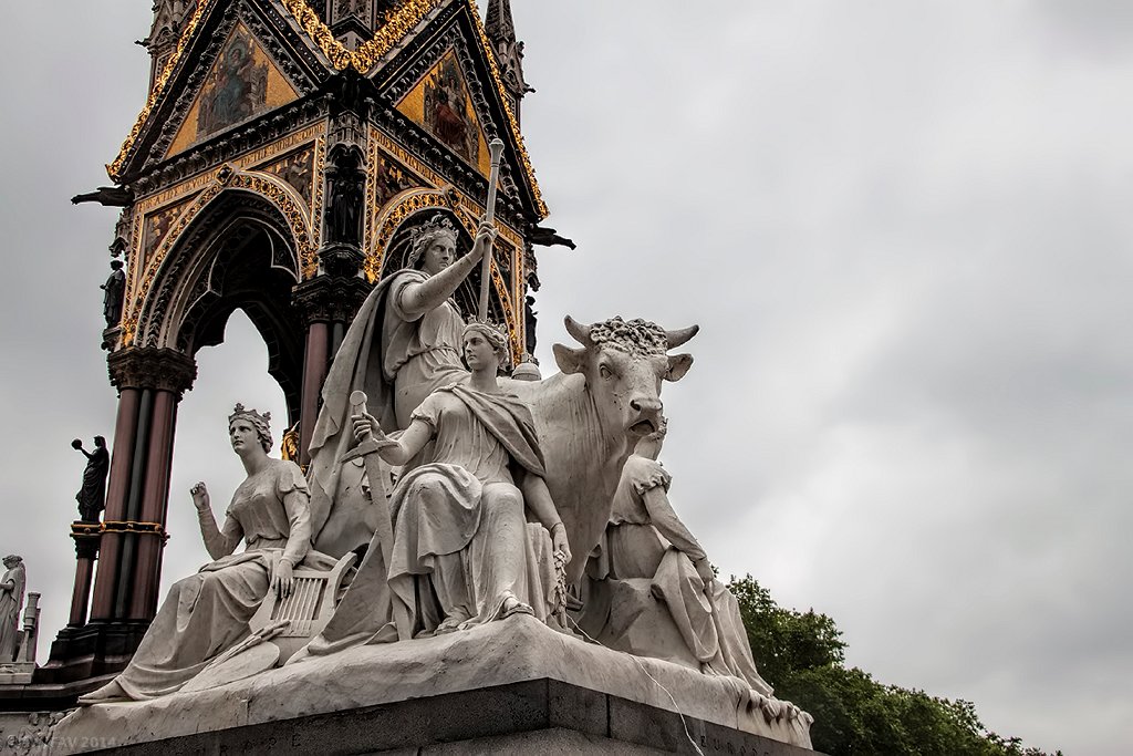 UKLONPrinceAlbertMemorial3