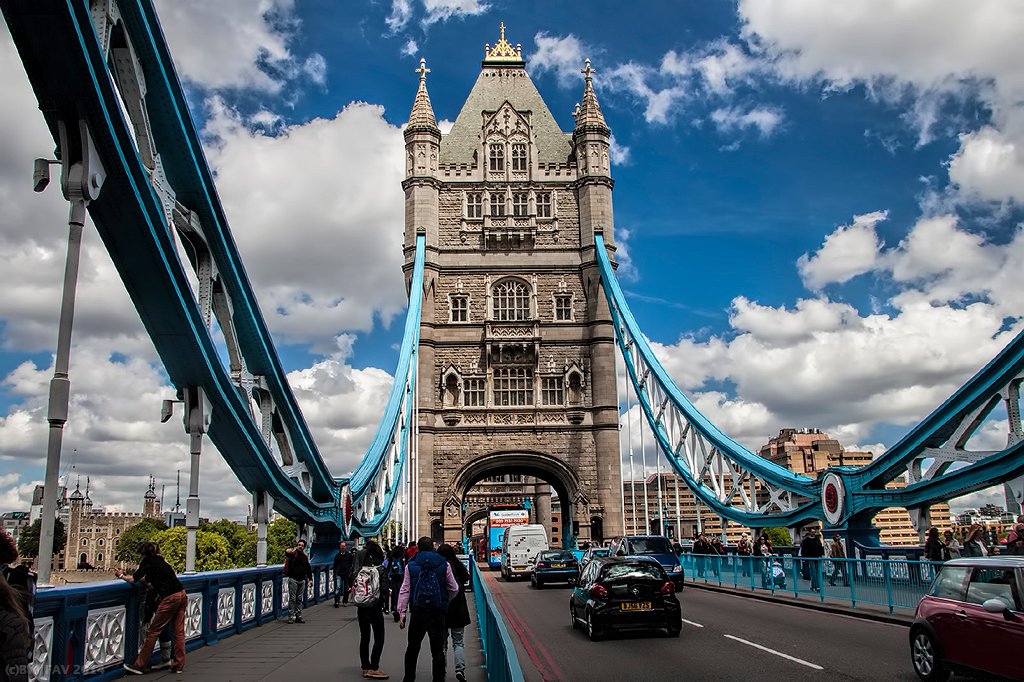UKLONTowerBridge3