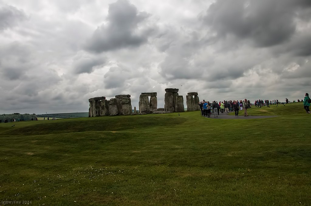 UKAmesburyStonehenge